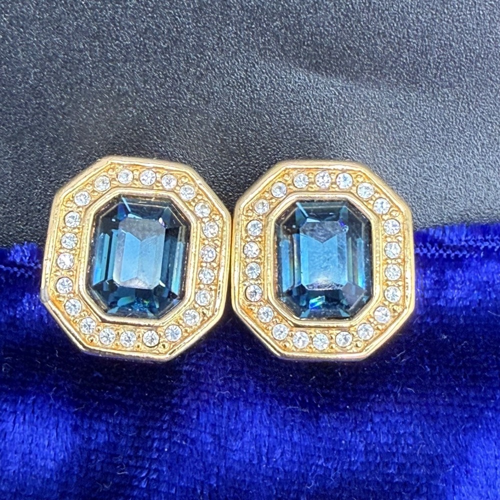 Vintage Swaovski Clip On Earrings Gold Tone Blue Rhinestone Signed